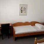 Hotel Zum Rebstock 3*