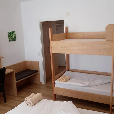 Szálloda Zum Rebstock 3*