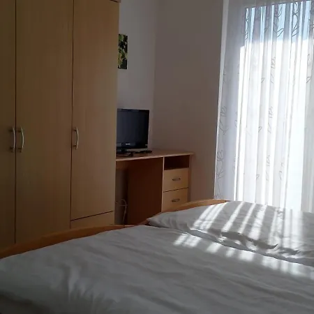 Zum Rebstock Hotel 3*