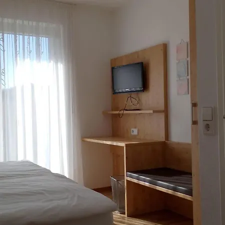 Szálloda Zum Rebstock 3*