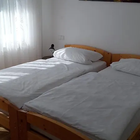 Zum Rebstock Szálloda