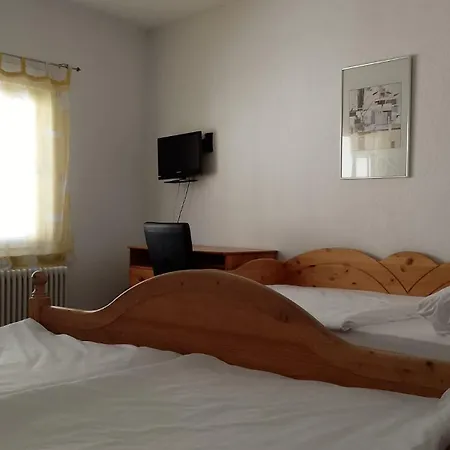 酒店 Zum Rebstock 玛特丁恩